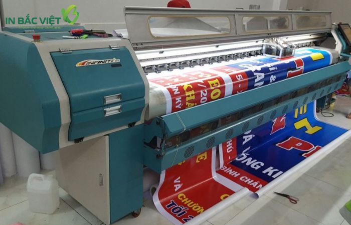 in decal pp là chất liệu làm poster có khả năng hút mực tốt, màu sắc đẹp