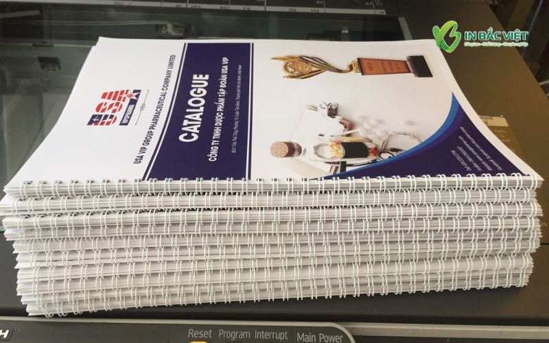 Mẫu catalogue đóng gáy lò xo nhựa ngành dược phẩm số lượng nhiều