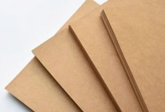 Giấy Kraft là gì? Đặc điểm, ứng dụng và báo giá chi tiết