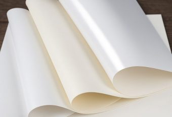 Giấy Couche là gì? Ưu điểm và ứng dụng trong in ấn