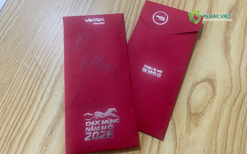 Mẫu lì xì in logo Viettel Security ép nhũ bạc sang trọng, thiết kế chuyên nghiệp