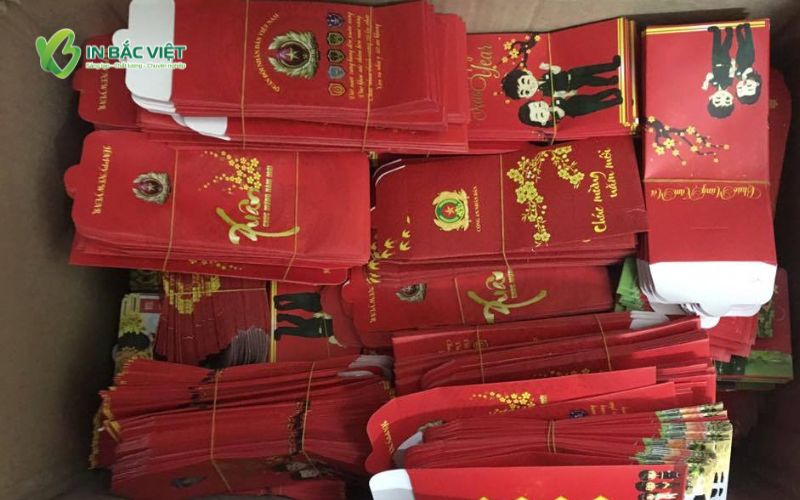 dong-goi-bao-li-xi-cong-an-bo-doi-tai-in-bac-viet