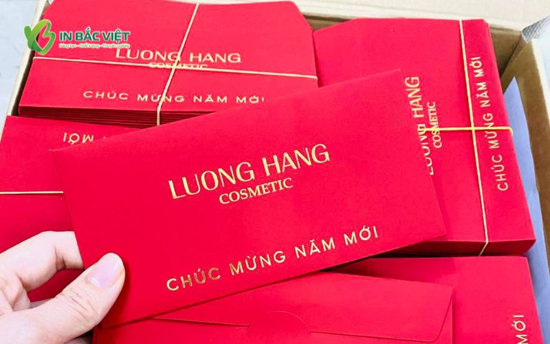 Bao lì xì nhung đỏ được nhiều công ty, doanh nghiệp lựa chọn in ấn dịp Tết
