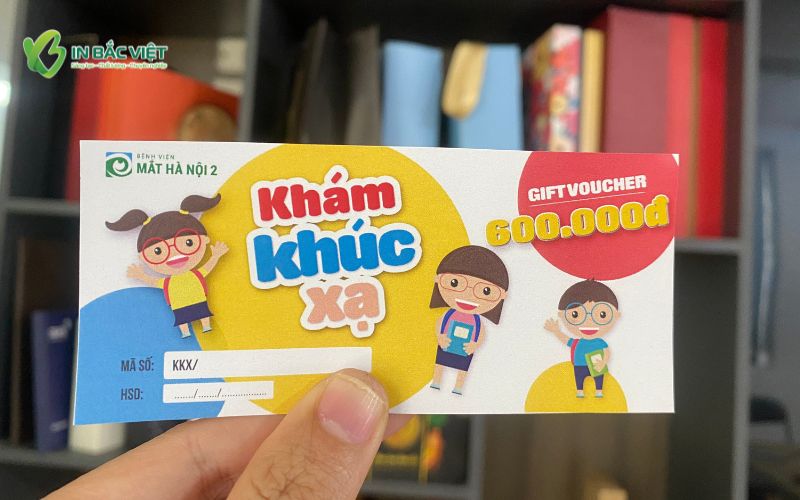 Mẫu gift voucher khám khúc xạ học sinh tại bệnh viện mắt Hà Nội 2