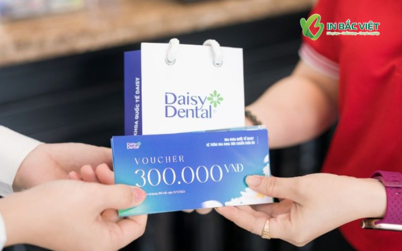 Voucher nha khoa Daisy Dental thiết kế hiện đại, chuyên nghiệp
