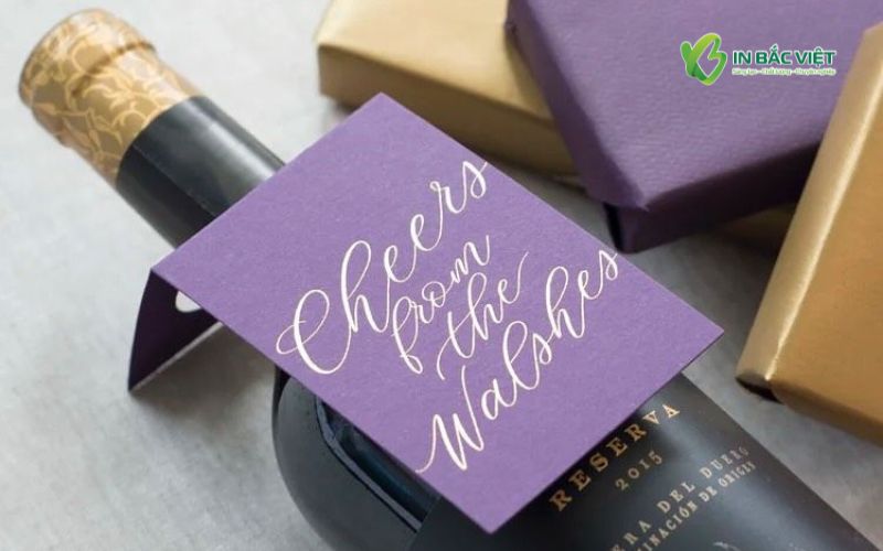 In Tag cổ chai giúp tăng nhận diện thương hiệu