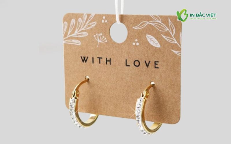 Thẻ treo bông tai Kraft mang phong cách mộc mạc, tinh tế