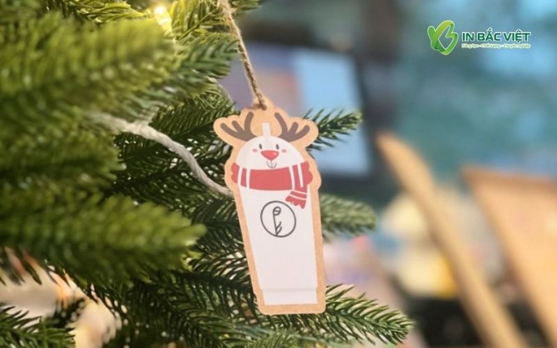 Tag treo cây thông trang trí cửa hàng, quán trà sữa