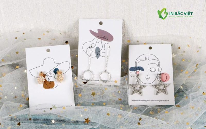 Thẻ treo hoa tai phong cách nghệ thuật, hiện đại