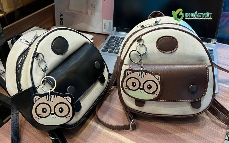 Mẫu Tag treo balo hình dáng đặc biệt theo yêu cầu