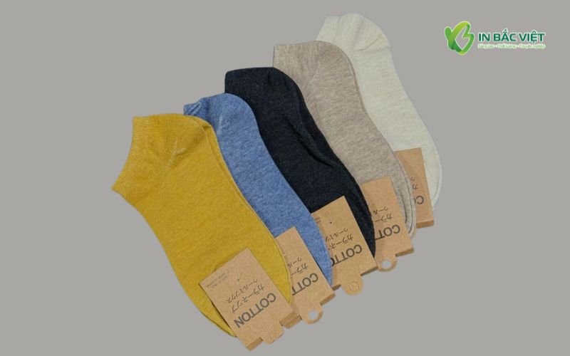 Mẫu Tag treo vớ cổ ngắn giấy Kraft đục lỗ, bế khuôn theo yêu cầu