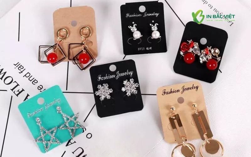 Tag, mác treo trang sức giúp sản phẩm nổi bật và chuyên nghiệp hơn khi trưng bày