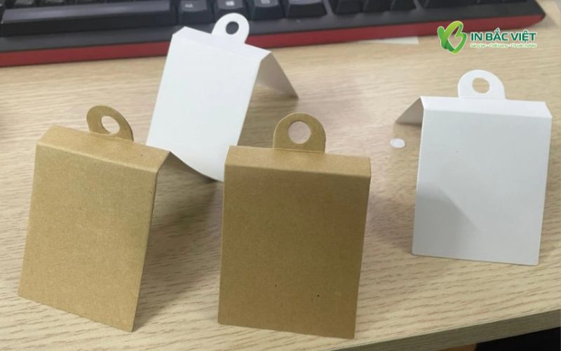 ag treo vớ, Tag treo tất trơn với thiết kế tối giản