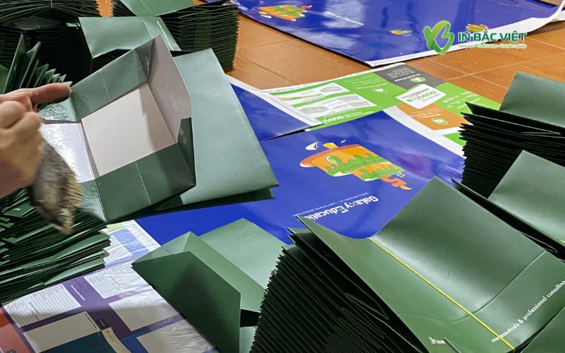 Sai sót trong công đoạn gia công sau in có thể làm tăng tỷ lệ hao hụt thành phẩm